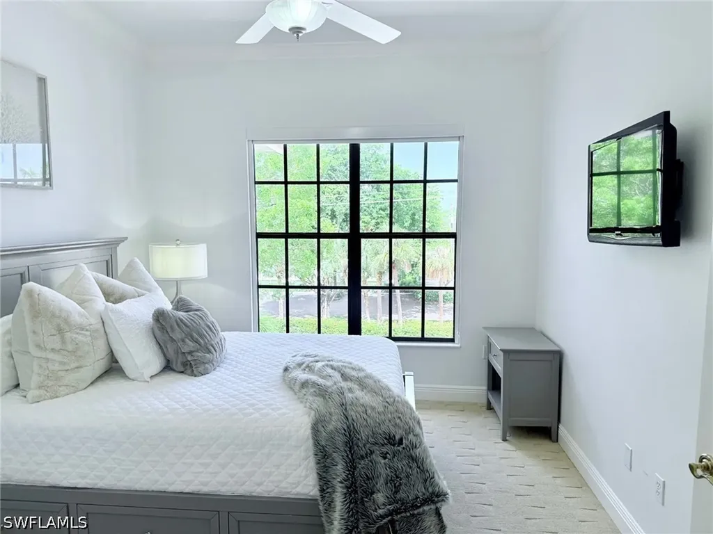 705 10th Street S Naples FL 34102