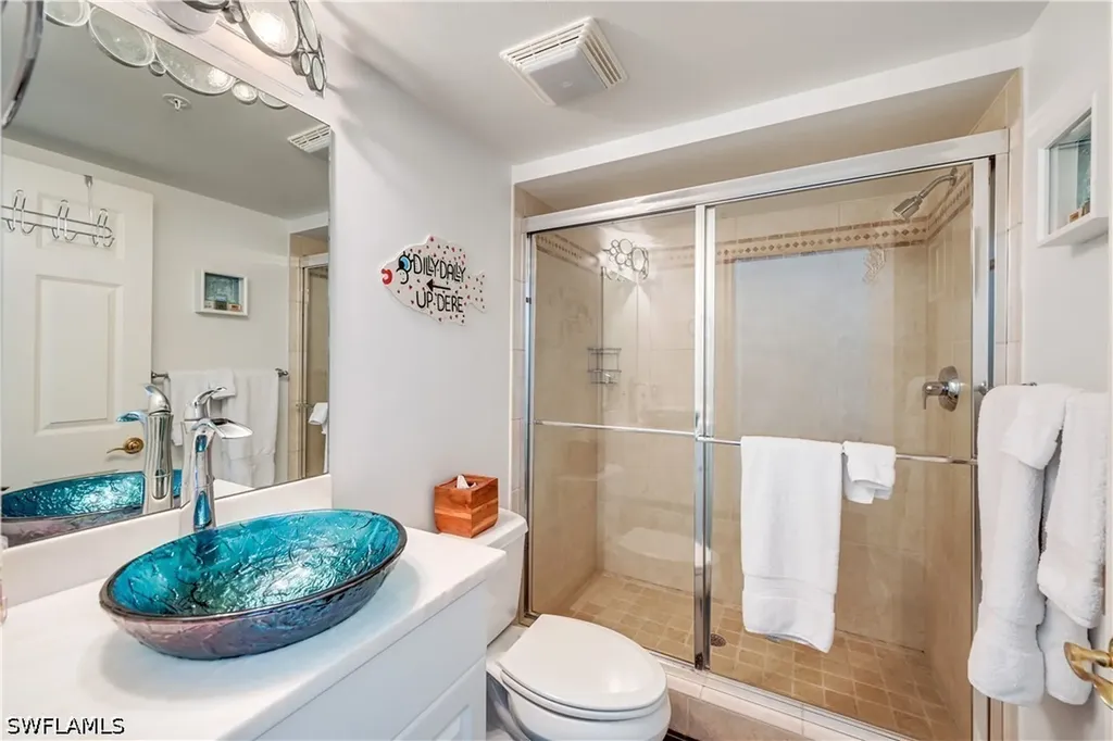 705 10th Street S Naples FL 34102