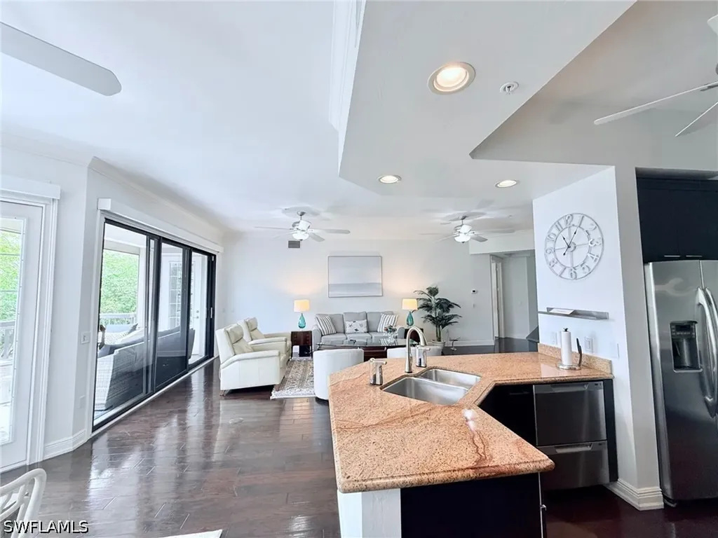 705 10th Street S Naples FL 34102