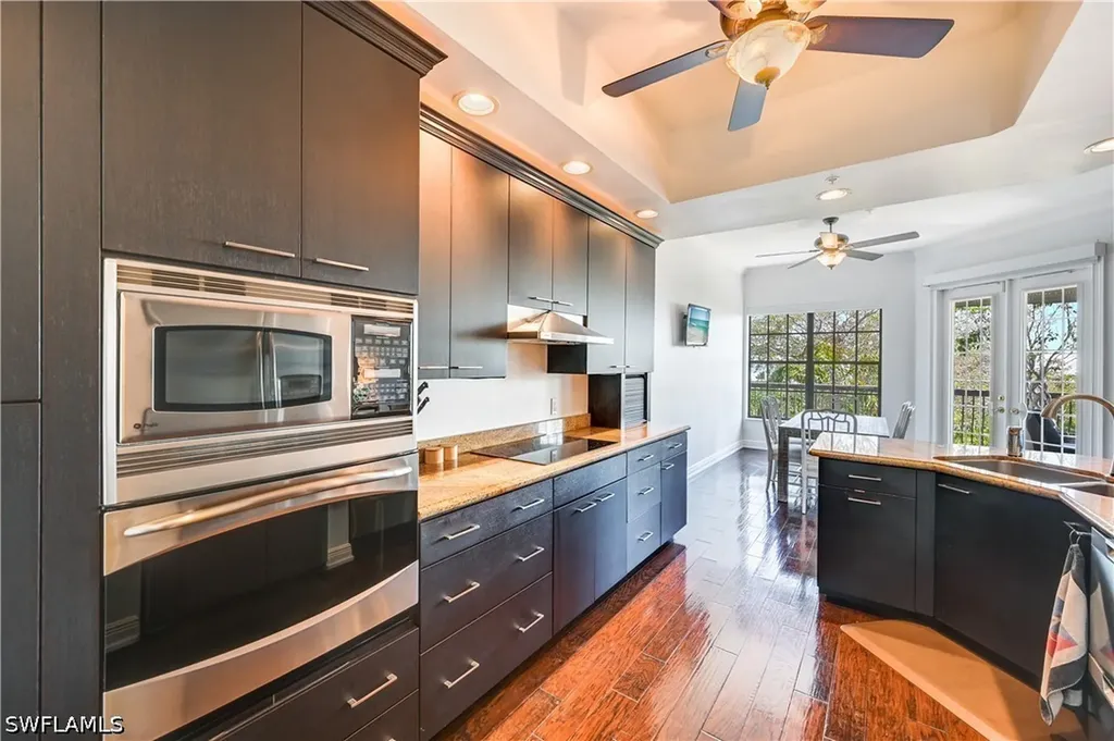 705 10th Street S Naples FL 34102