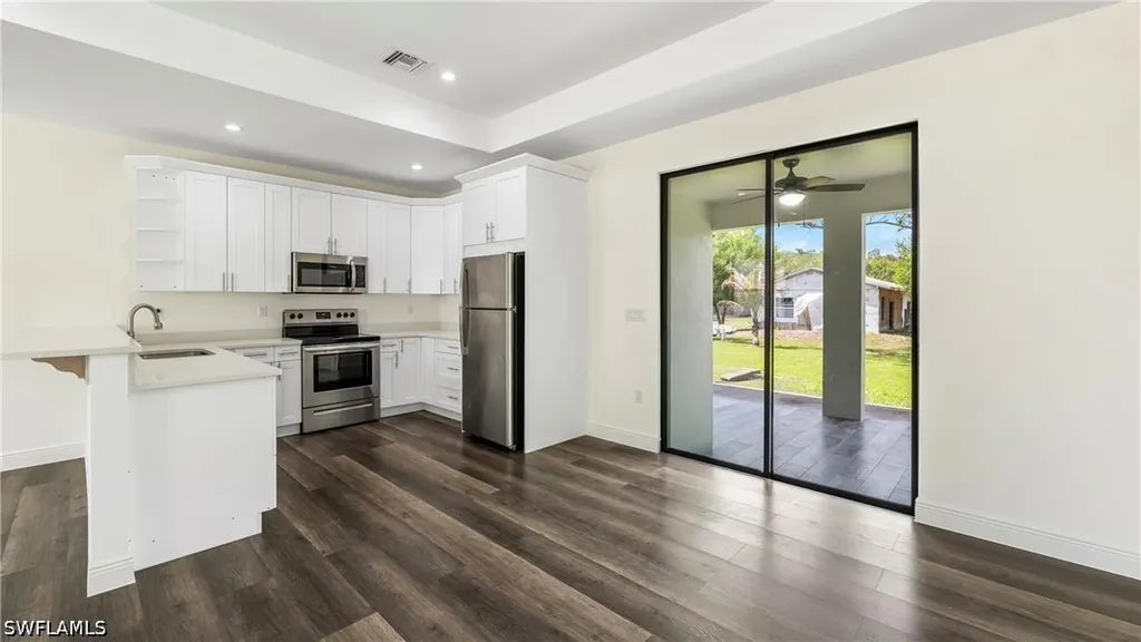 6275 Everglades Boulevard N Naples FL 34120