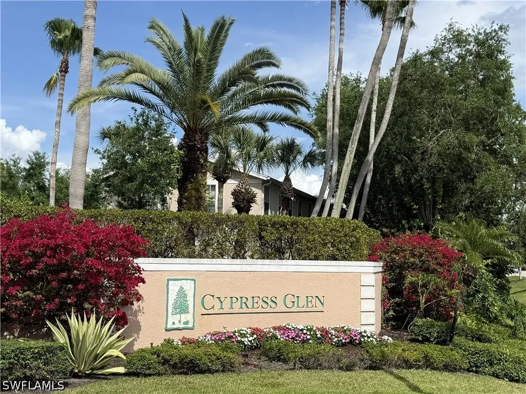 3304 Lisa Lane Naples FL 34109