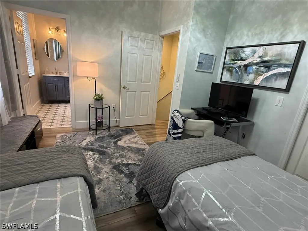 3304 Lisa Lane Naples FL 34109