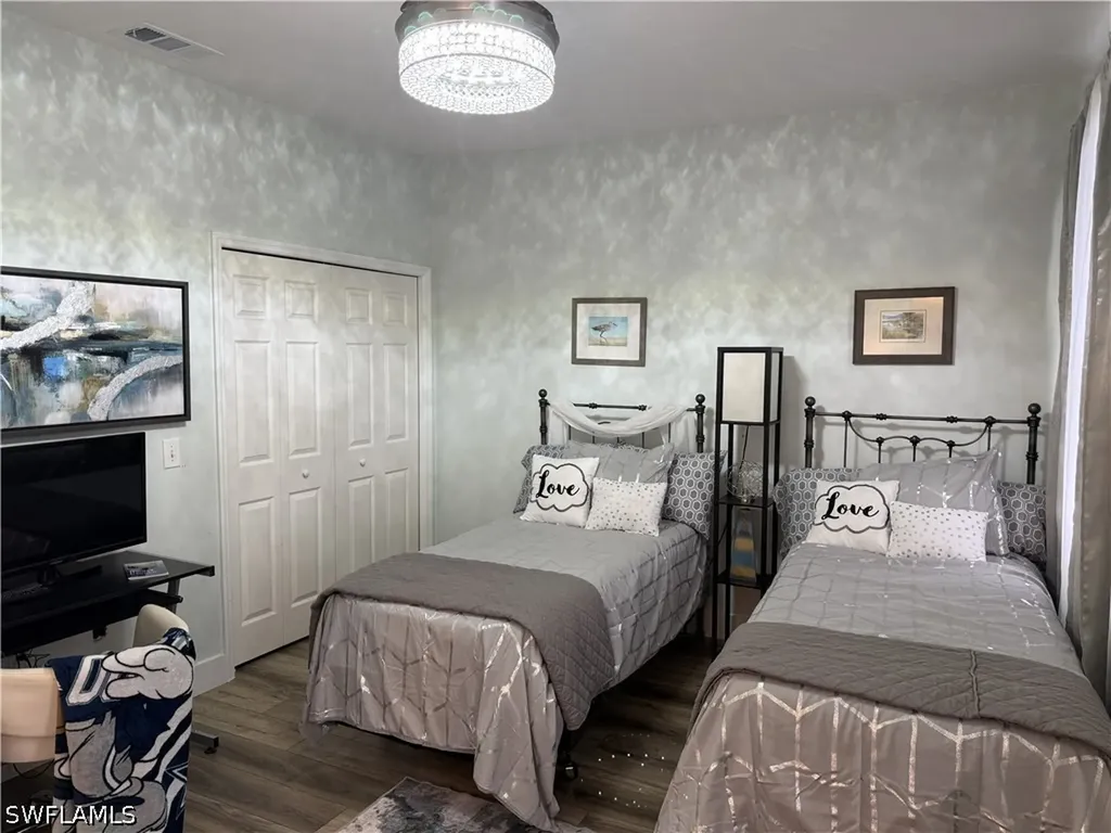 3304 Lisa Lane Naples FL 34109