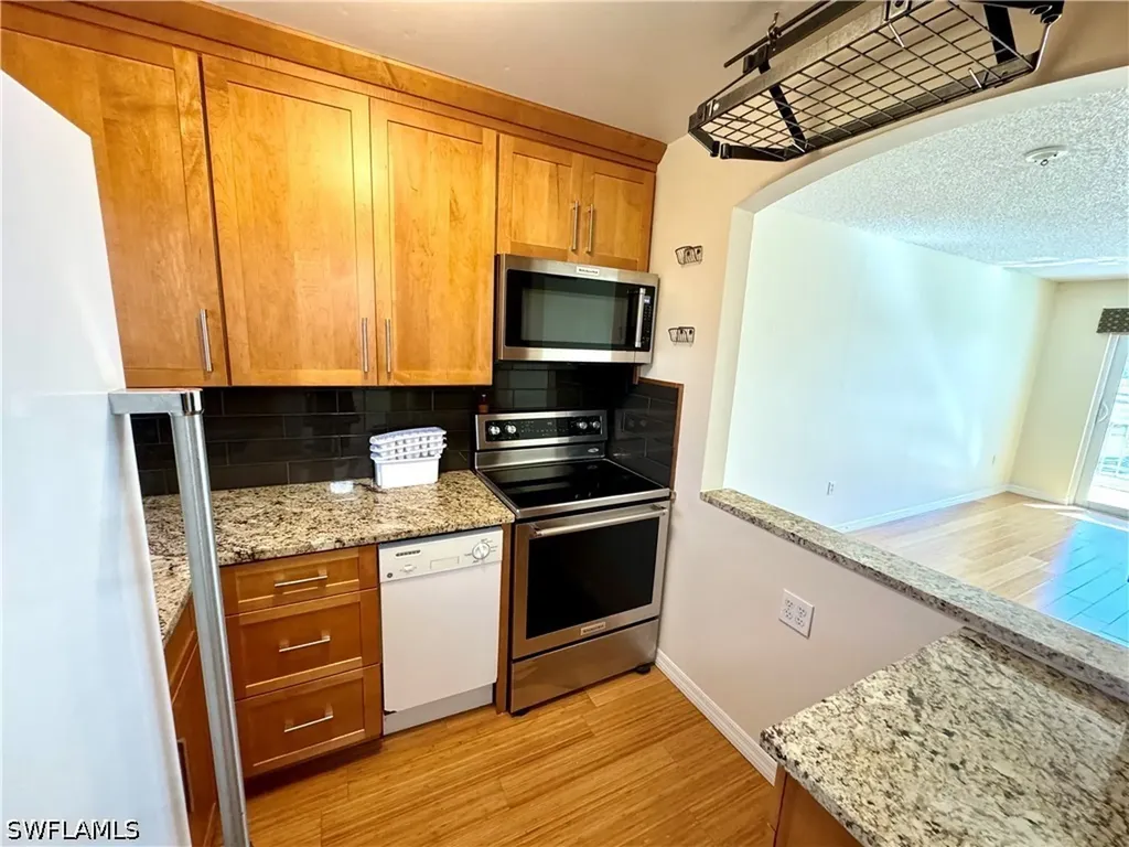 225 Turtle Lake Court Naples FL 34105