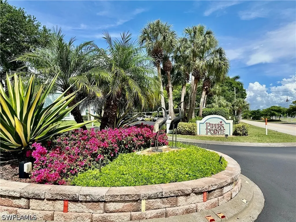 137 Wading Bird Circle Naples FL 34110