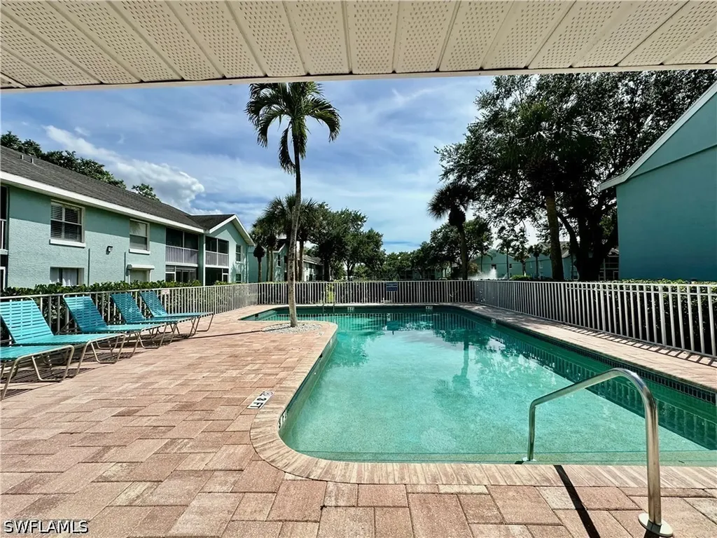 137 Wading Bird Circle Naples FL 34110