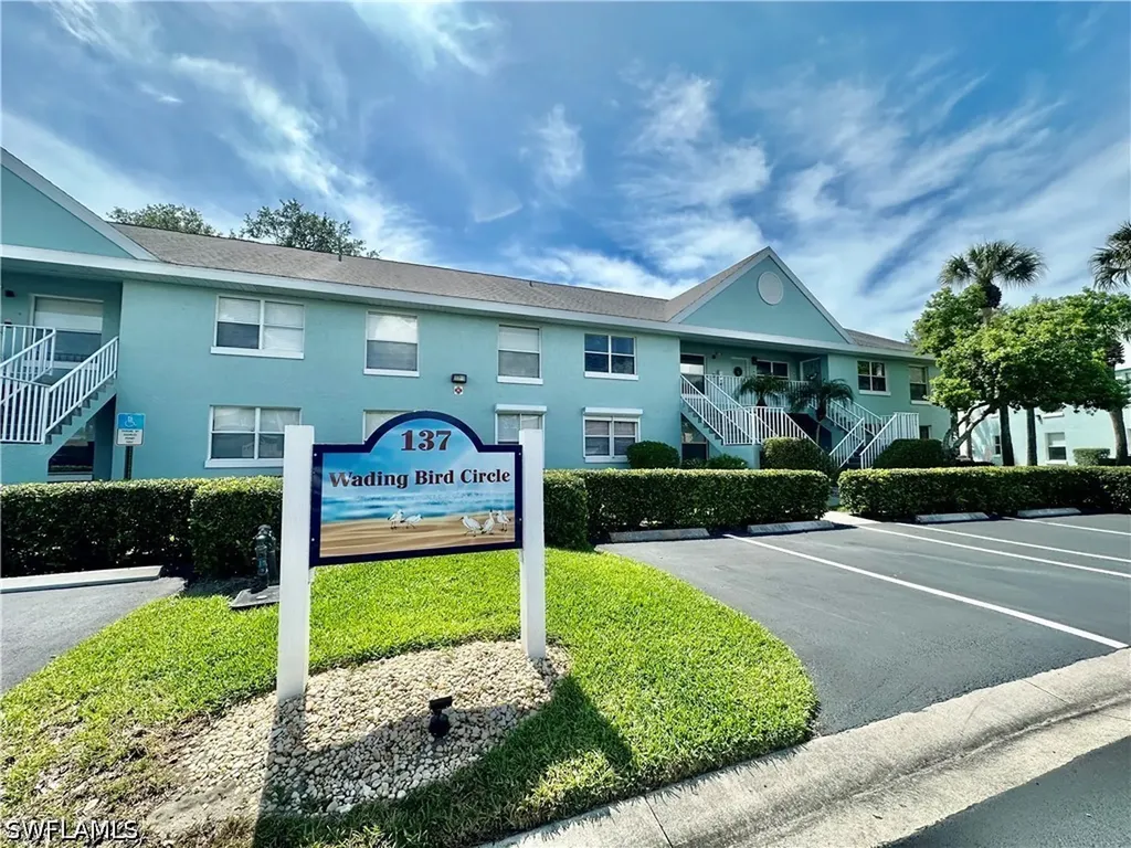 137 Wading Bird Circle Naples FL 34110