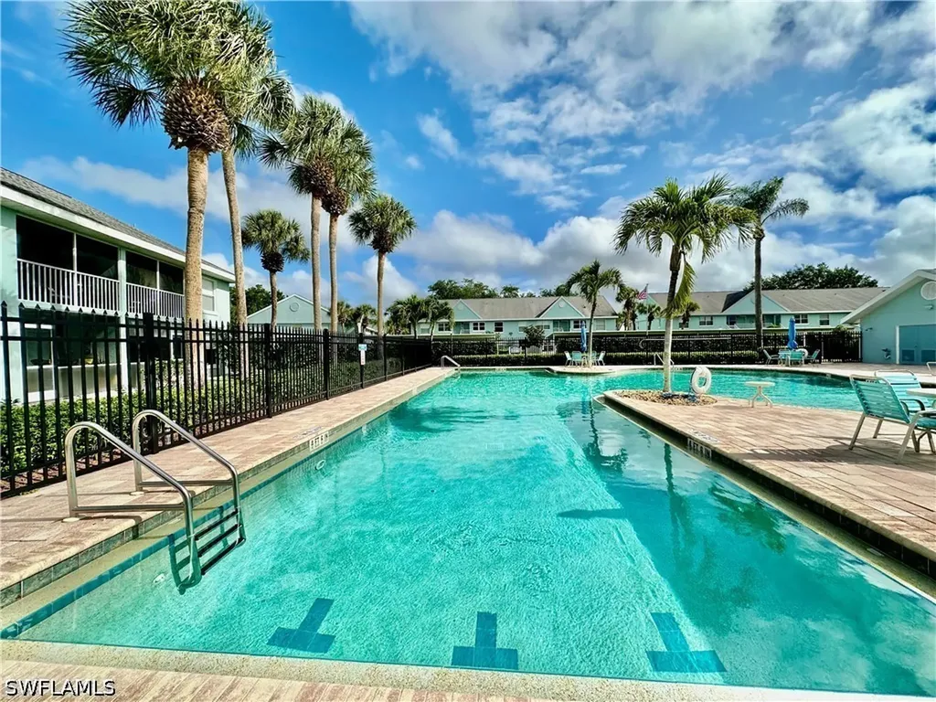 137 Wading Bird Circle Naples FL 34110
