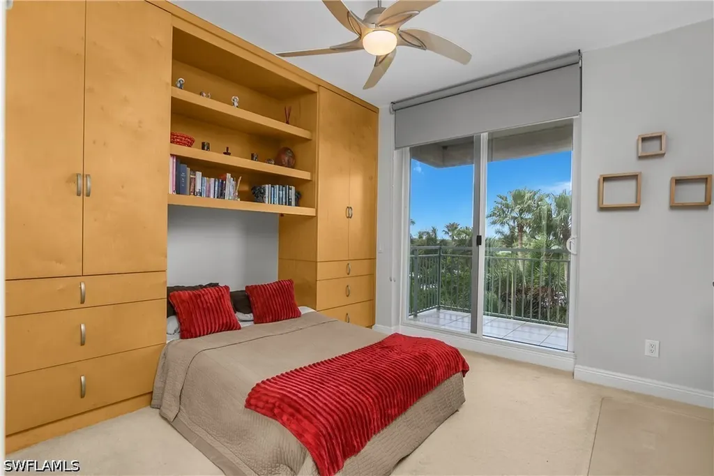 425 Cove Tower Drive Naples FL 34110