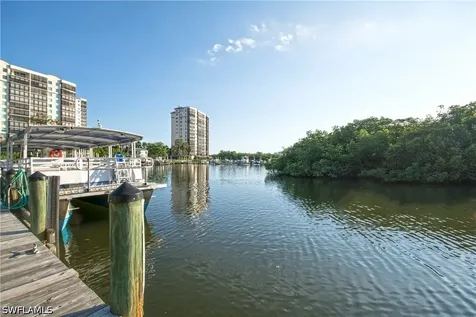 425 Cove Tower Drive Naples FL 34110