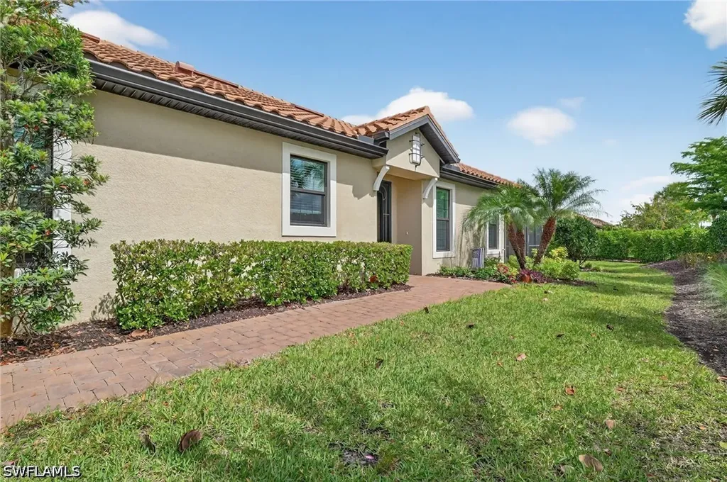 15234 Tolmino Street Naples FL 34114
