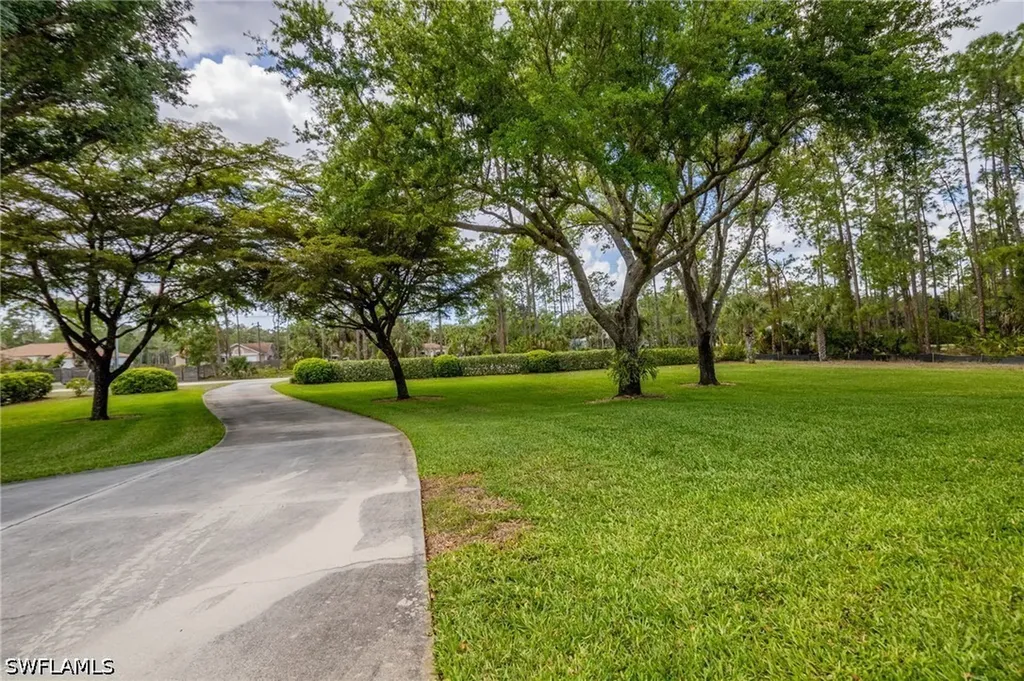 2210 19th Street SW Naples FL 34117