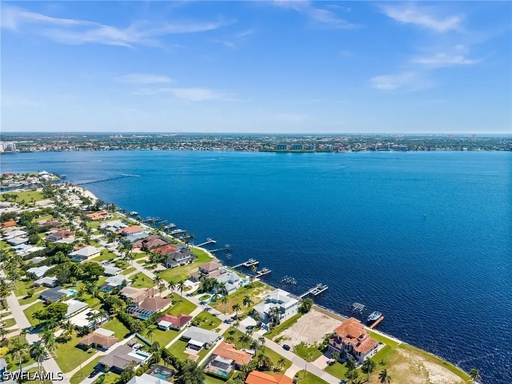1020 Dolphin Drive Cape Coral FL 33904