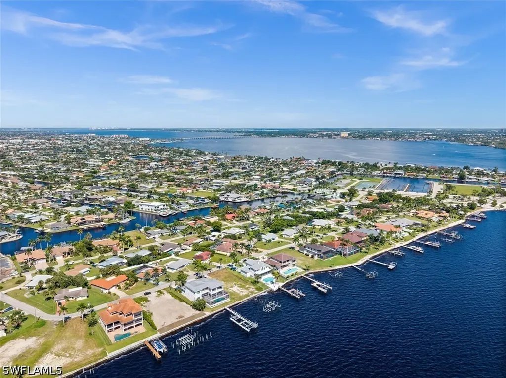 1020 Dolphin Drive Cape Coral FL 33904