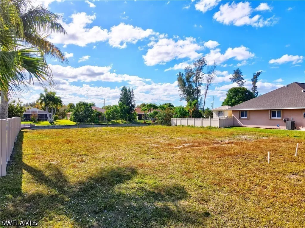 132 SE 24th Street Cape Coral FL 33990