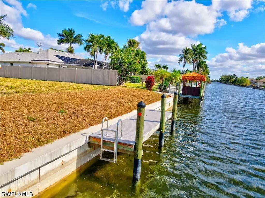 132 SE 24th Street Cape Coral FL 33990