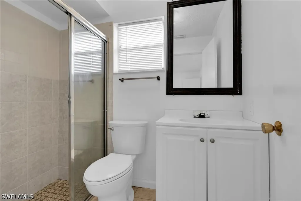 421/423 SE 24th Avenue Cape Coral FL 33990