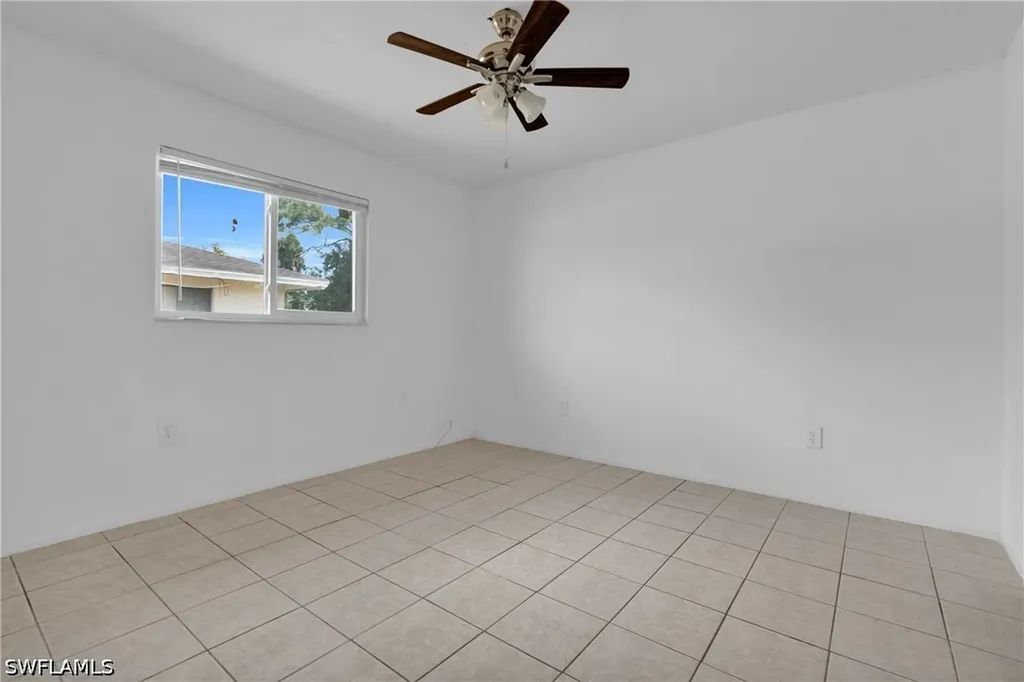 421/423 SE 24th Avenue Cape Coral FL 33990
