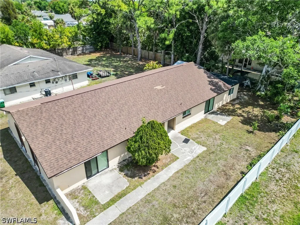 421/423 SE 24th Avenue Cape Coral FL 33990