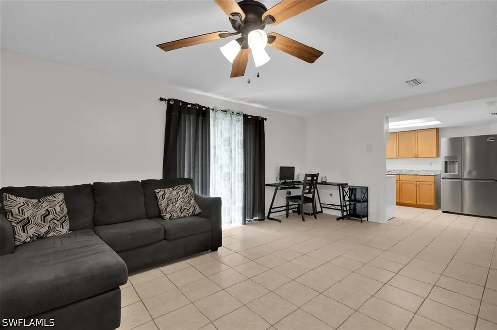 421/423 SE 24th Avenue Cape Coral FL 33990