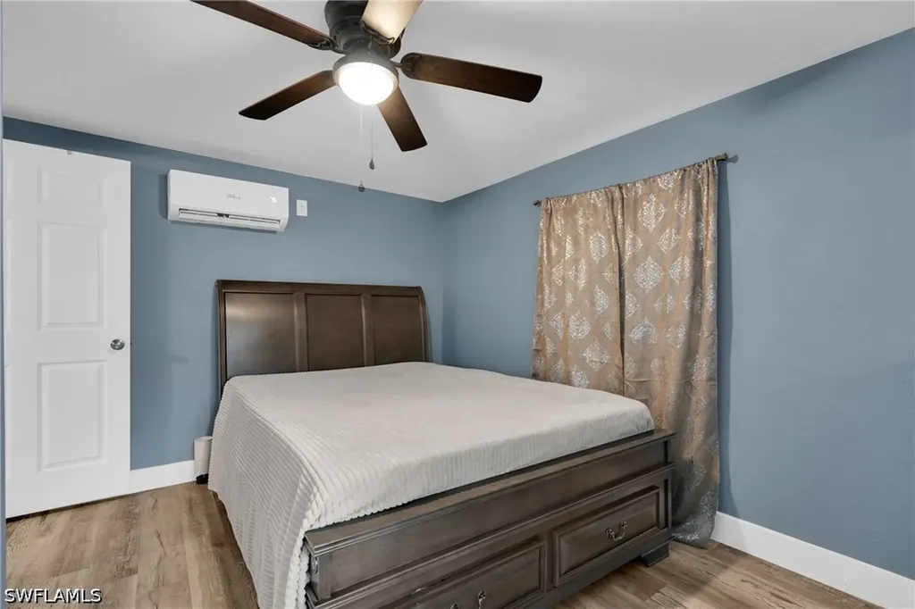 421/423 SE 24th Avenue Cape Coral FL 33990