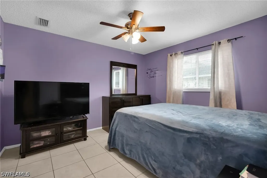 421/423 SE 24th Avenue Cape Coral FL 33990