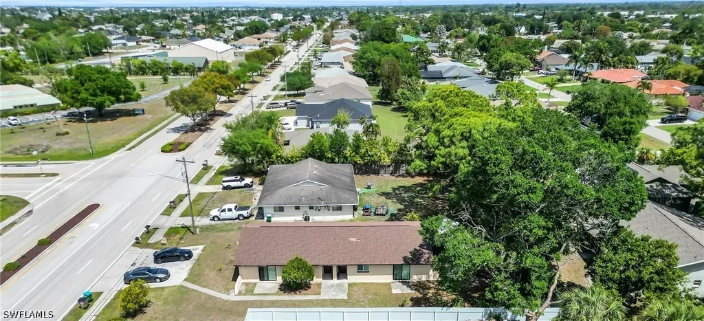 421/423 SE 24th Avenue Cape Coral FL 33990