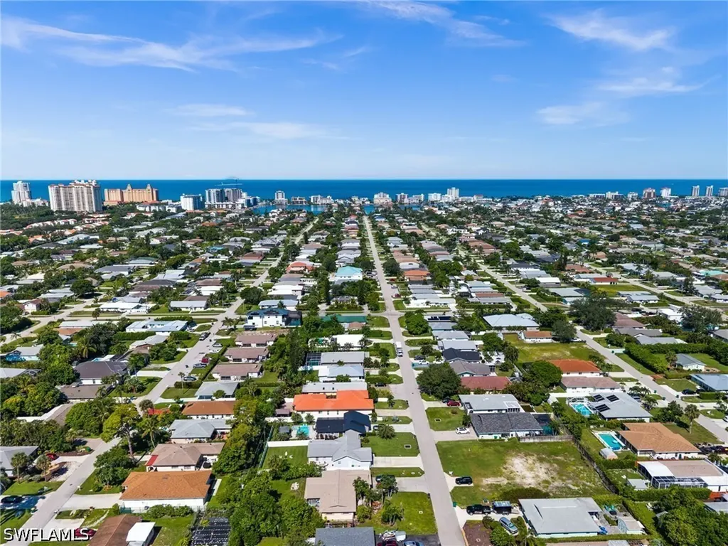 738 95th Avenue N Naples FL 34108