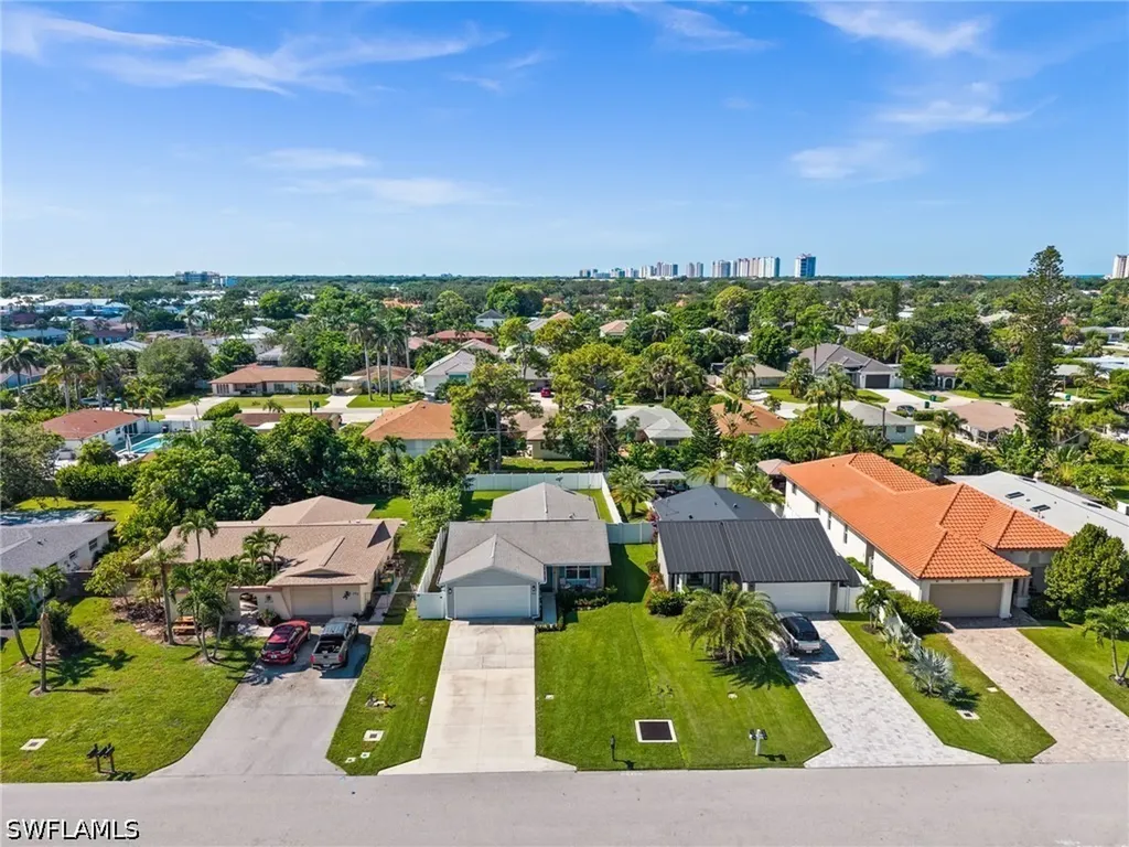 738 95th Avenue N Naples FL 34108