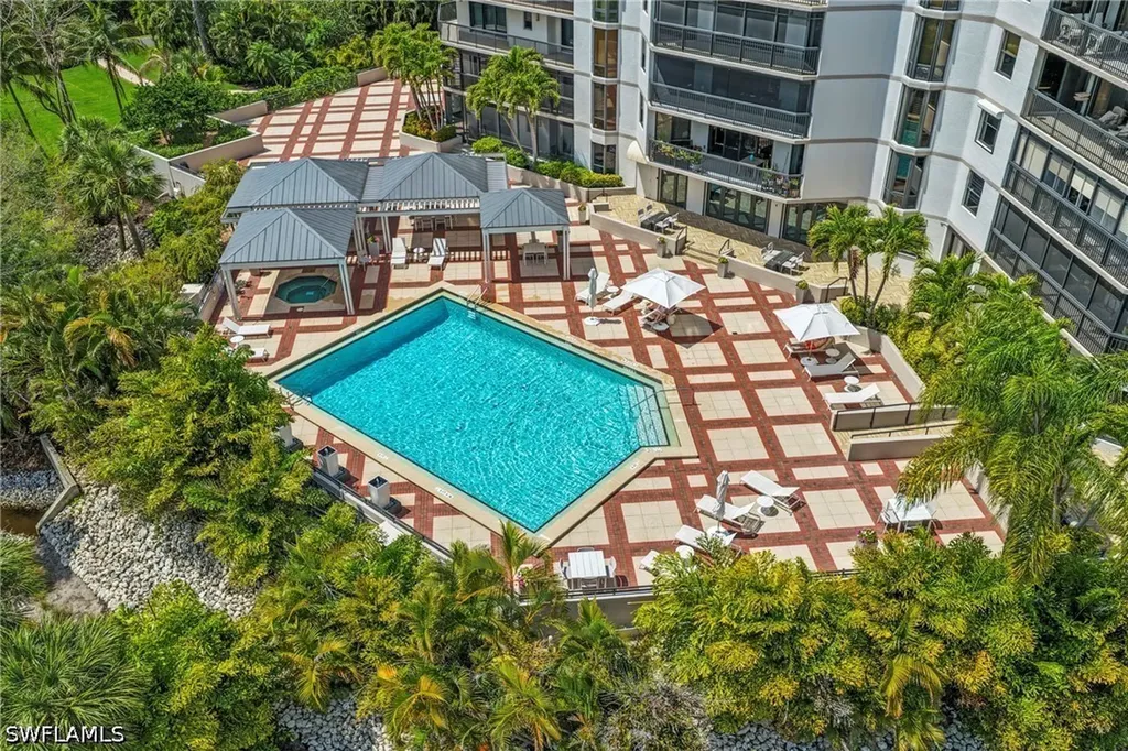 6075 Pelican Bay Boulevard Naples FL 34108