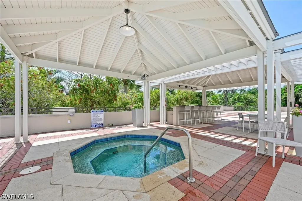 6075 Pelican Bay Boulevard Naples FL 34108