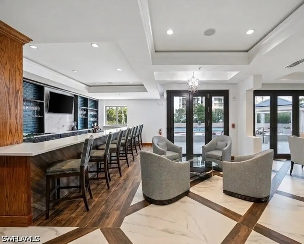 6075 Pelican Bay Boulevard Naples FL 34108