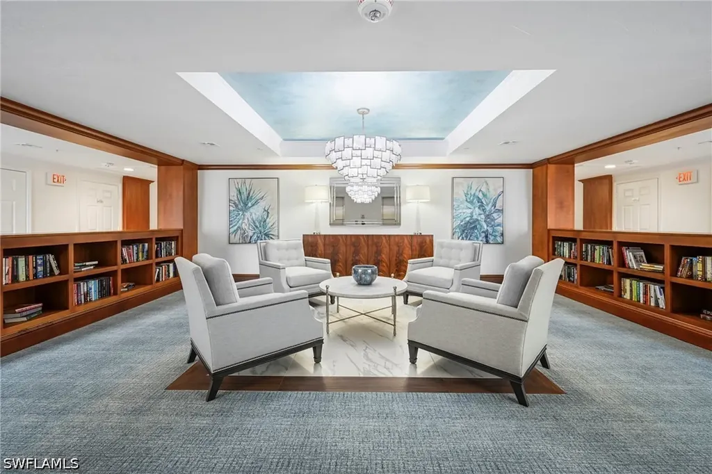 6075 Pelican Bay Boulevard Naples FL 34108