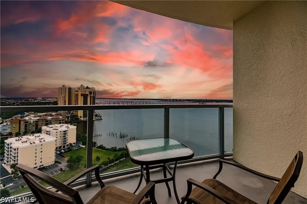3000 Oasis Grand Boulevard Fort Myers FL 33916