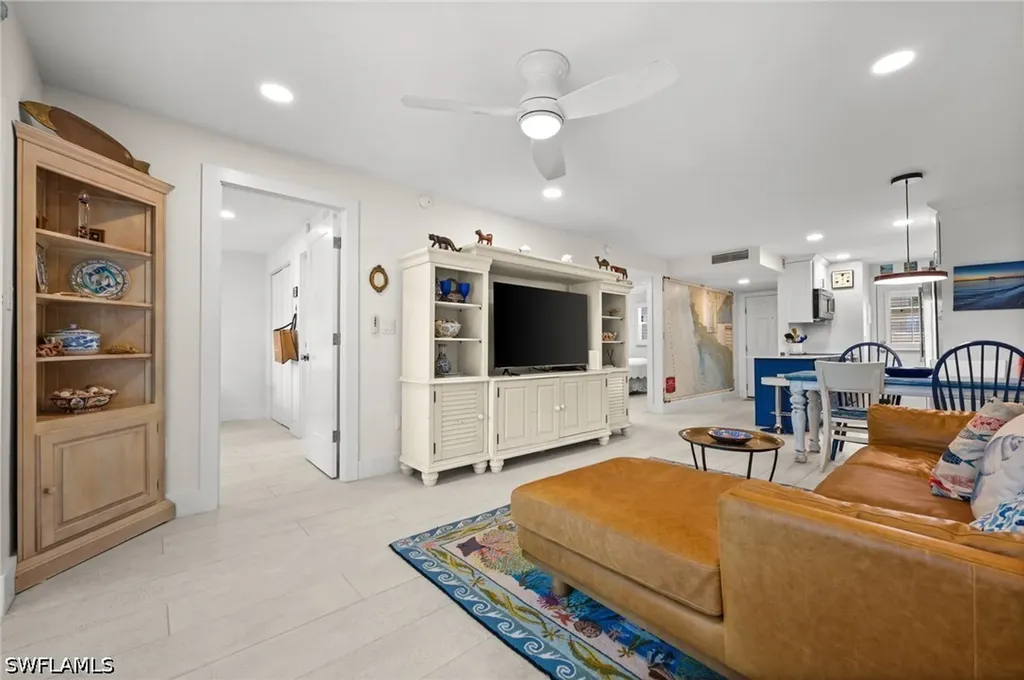 1021 3rd Street S Naples FL 34102