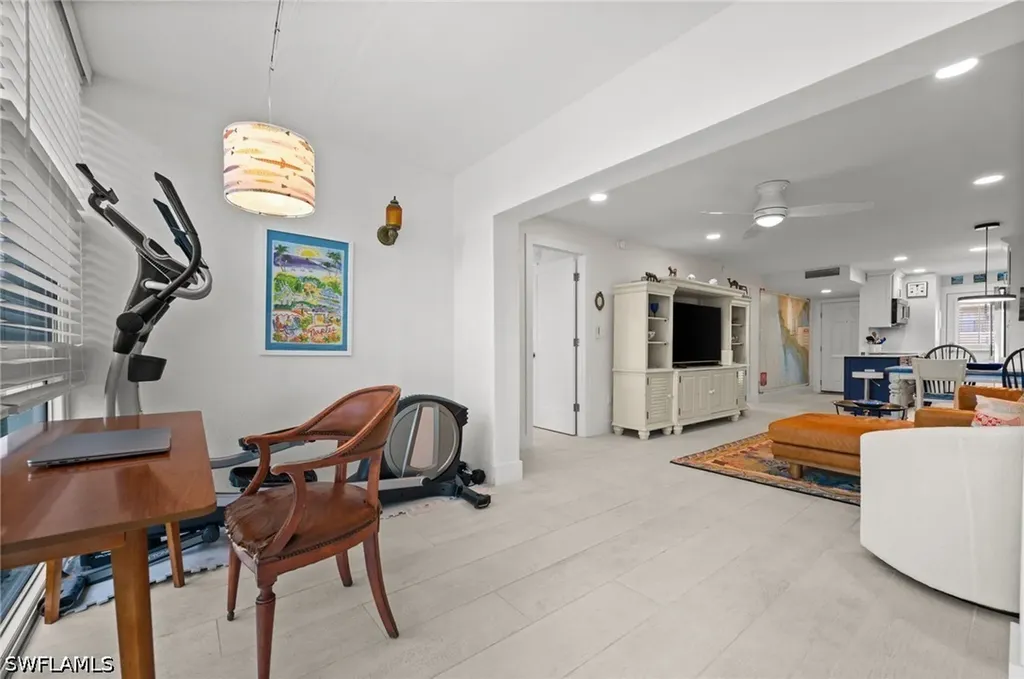 1021 3rd Street S Naples FL 34102