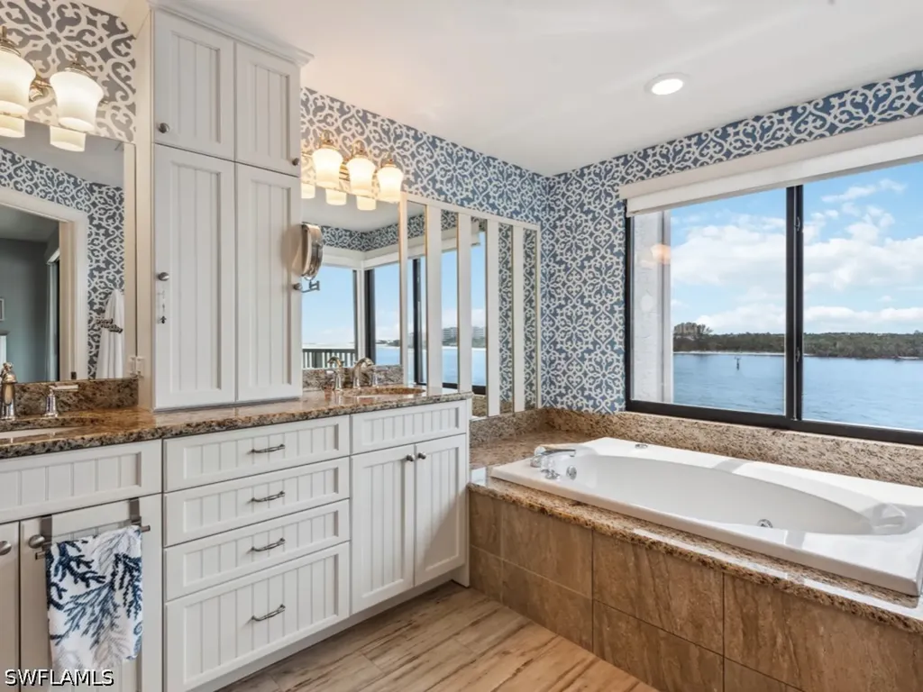 232 La Peninsula Boulevard Naples FL 34113