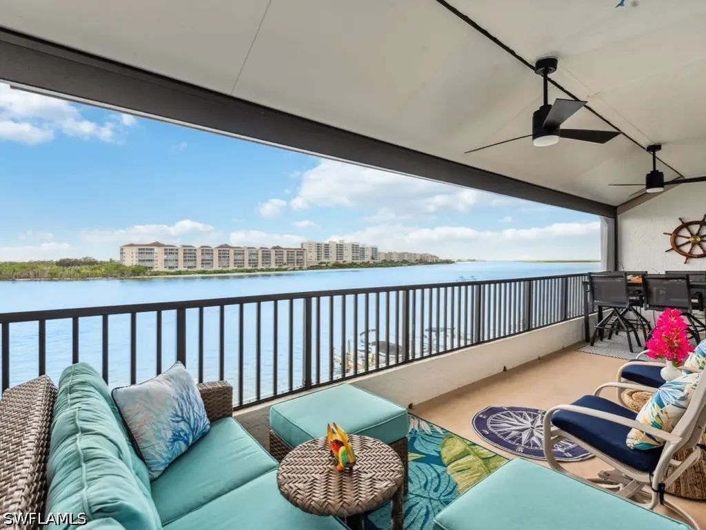 232 La Peninsula Boulevard Naples FL 34113