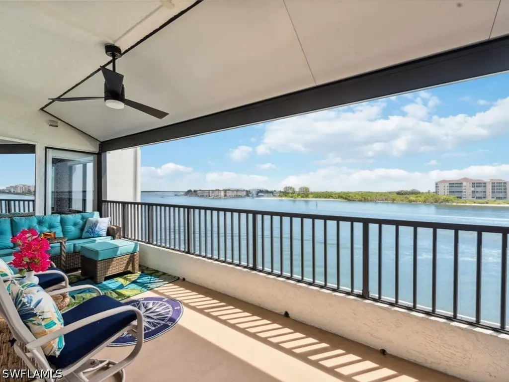 232 La Peninsula Boulevard Naples FL 34113