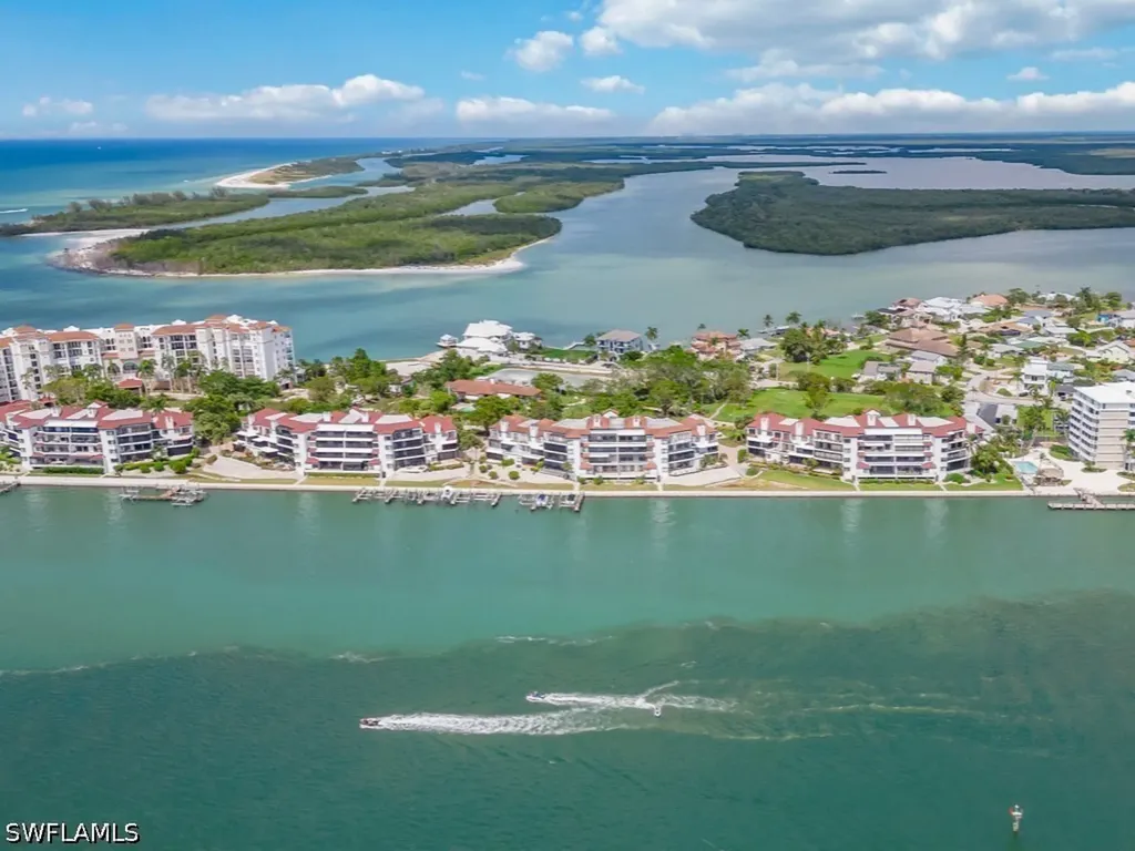 232 La Peninsula Boulevard Naples FL 34113