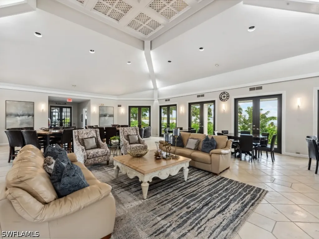 232 La Peninsula Boulevard Naples FL 34113