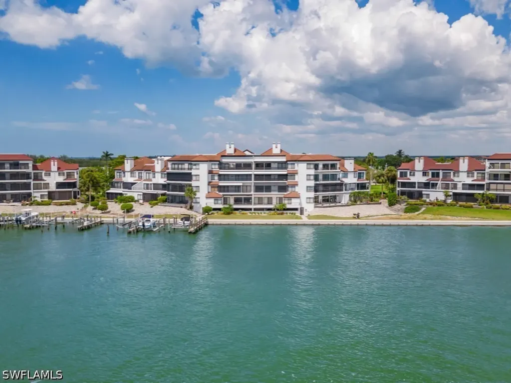 232 La Peninsula Boulevard Naples FL 34113