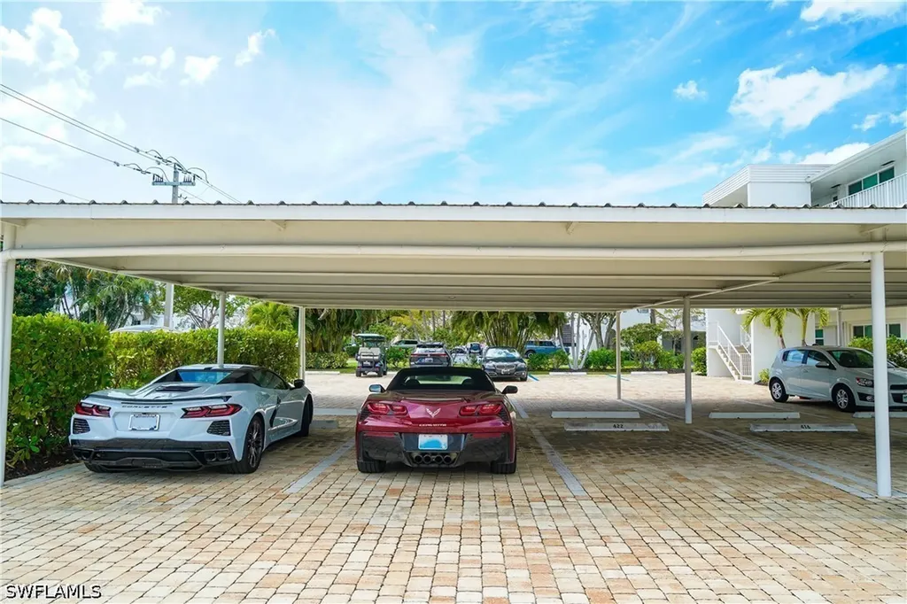 414 Broad Avenue S Naples FL 34102