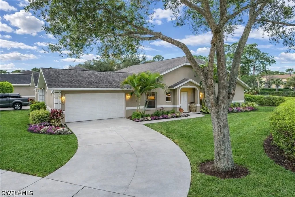 2037 W Crown Pointe Boulevard Naples FL 34112