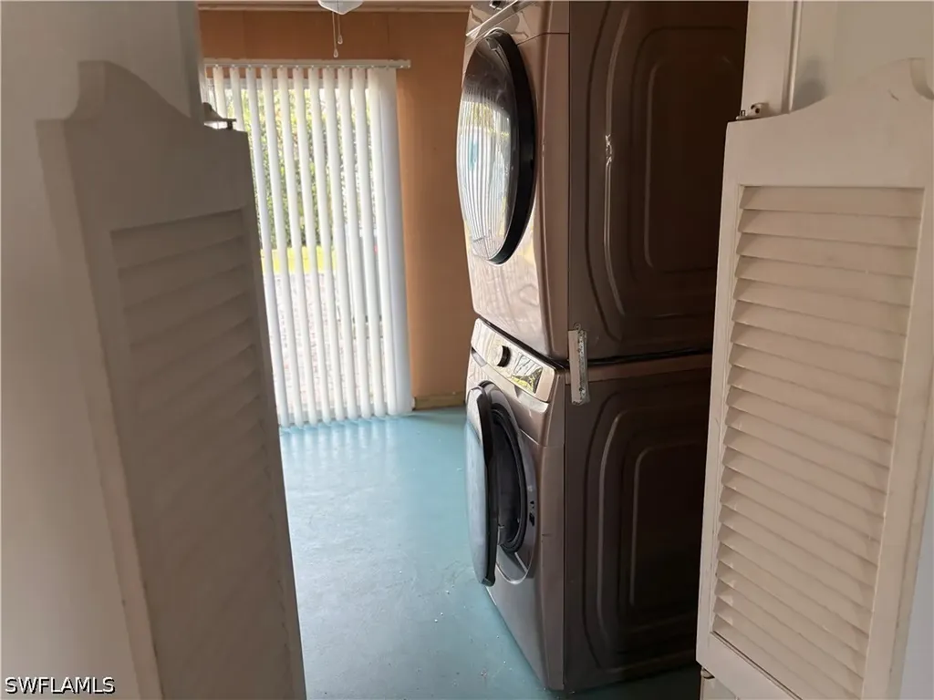 55 Moorhead Manor Naples FL 34112