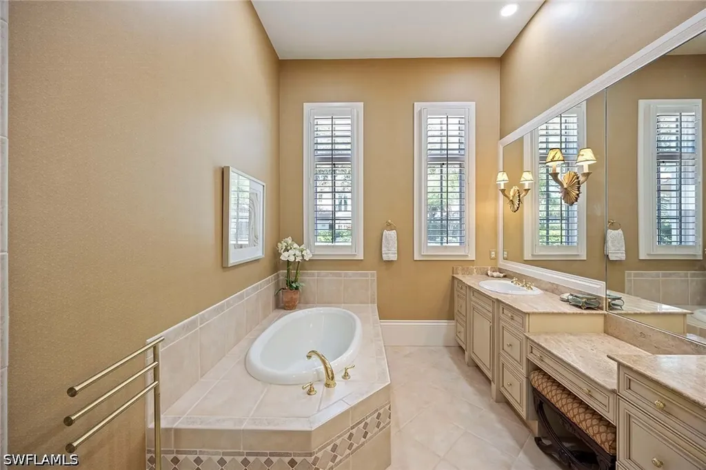 4661 Via Ravenna Estero FL 34134