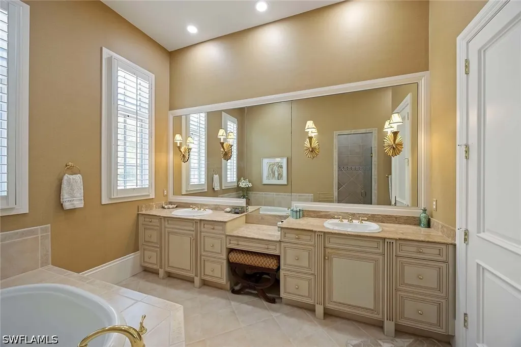 4661 Via Ravenna Estero FL 34134
