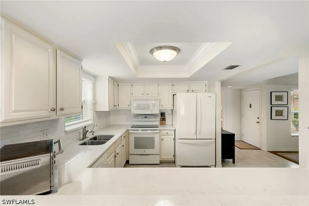 6770 Lone Oak Boulevard Naples FL 34109