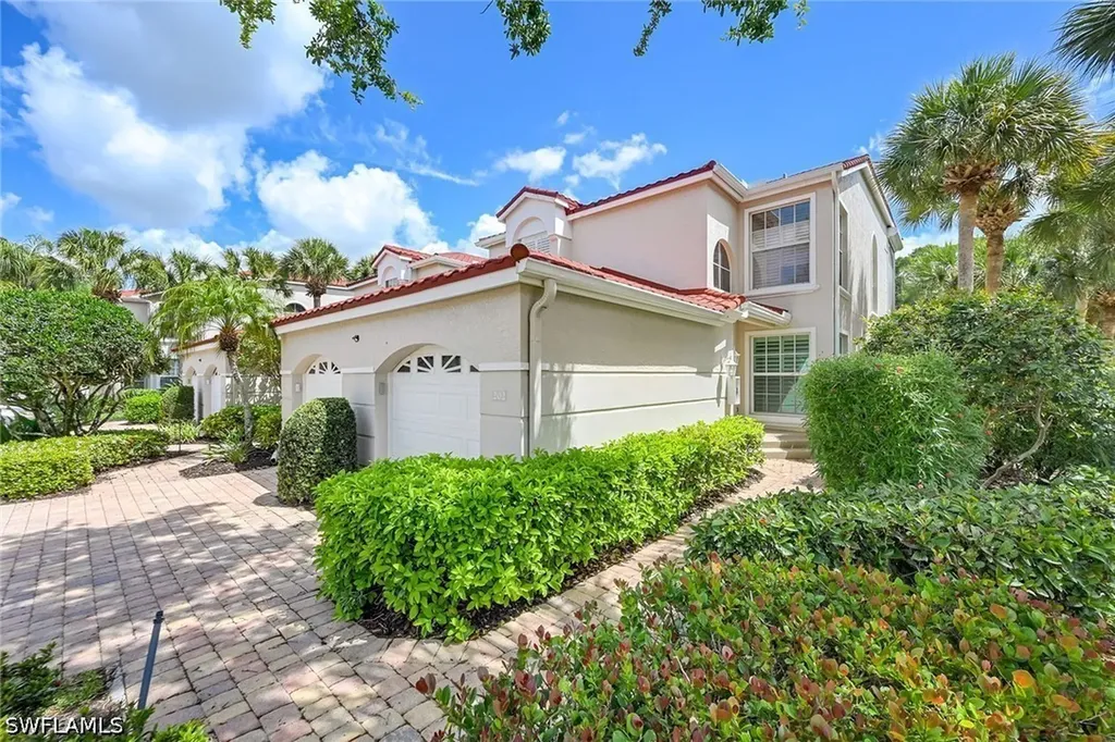 1580 Clermont Drive Naples FL 34109